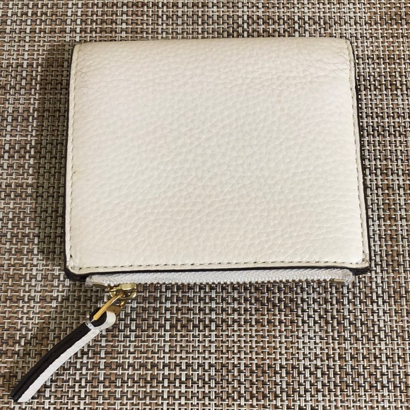 Tory Burch Cream Wallet - Picture 3 of 11